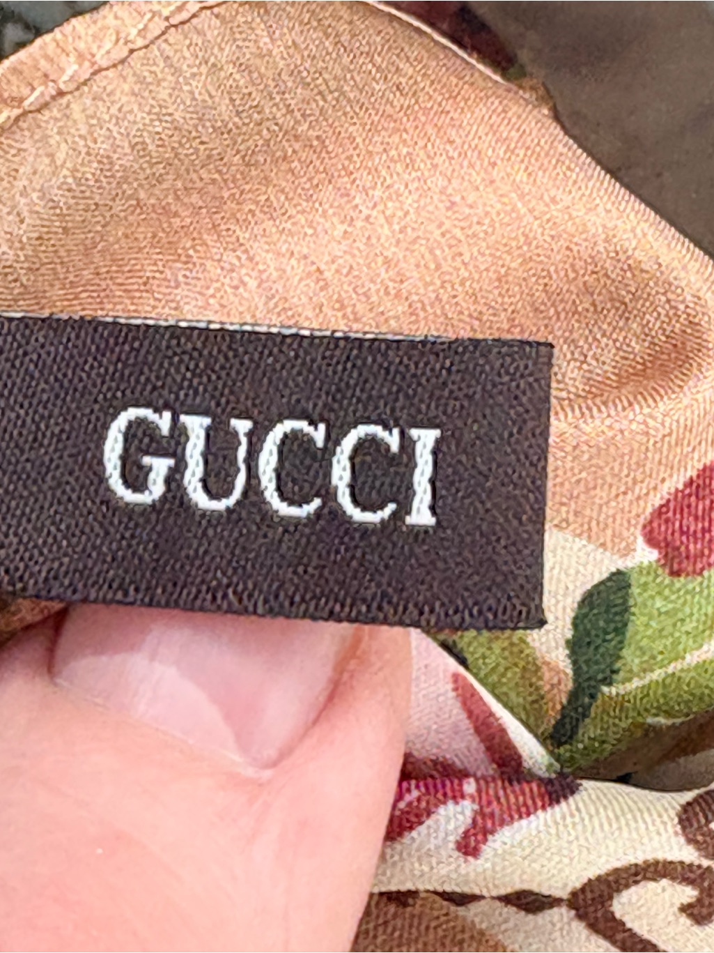 Gucci Beige Floral Silk Scarf With Green And Red Accents
